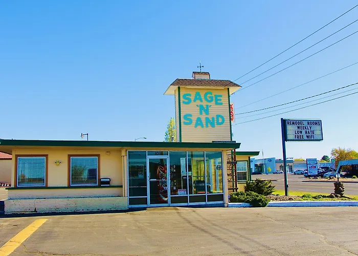 Motels Sage N Sand