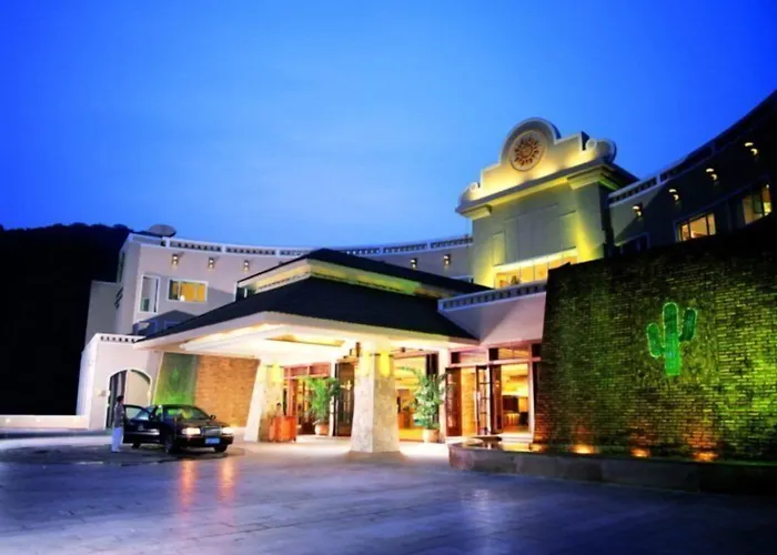 Cactus Resort Sanya By Gloria