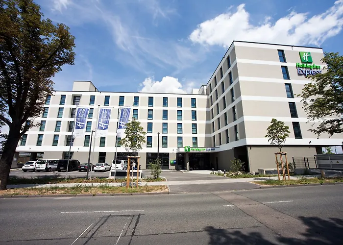 3 SterneHotel Holiday Inn Express - Darmstadt By Ihg