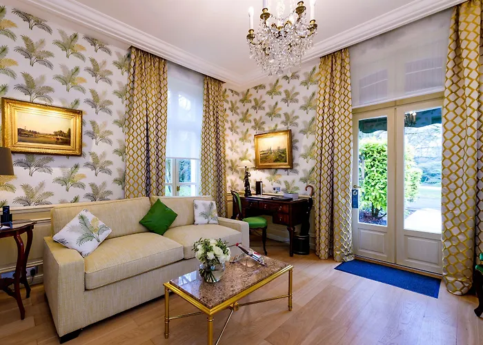 Hôtel 5 étoiles: Domaine les Crayères
