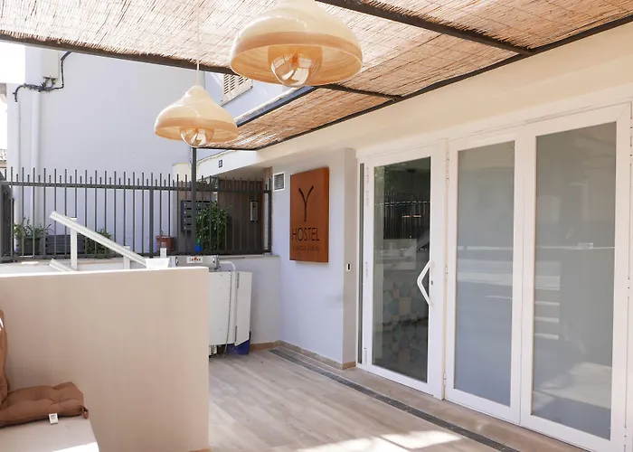 Hotel cerca del colegio: Y Hostel - Albergue Juvenil