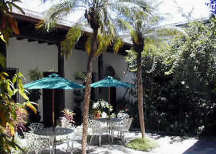 Hotel Spring