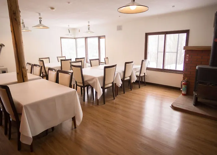 Annupuri Mountain View Lodge