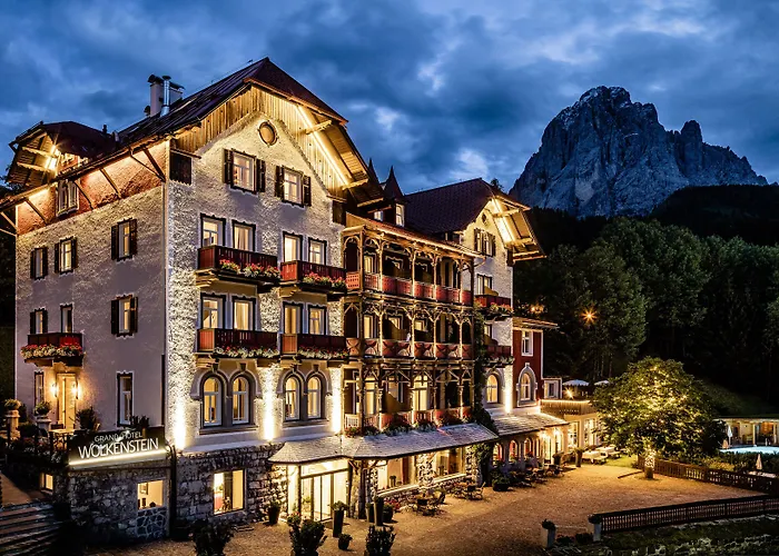 Hotel Jacuzzi: Grand Hotel Wolkenstein