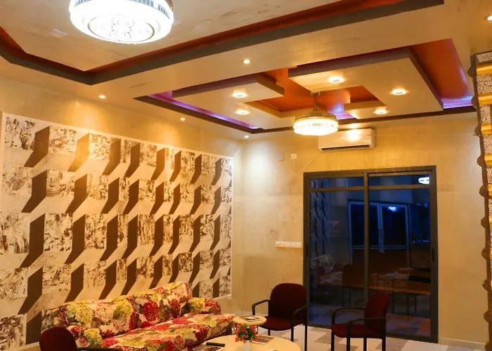 Hotel Laval