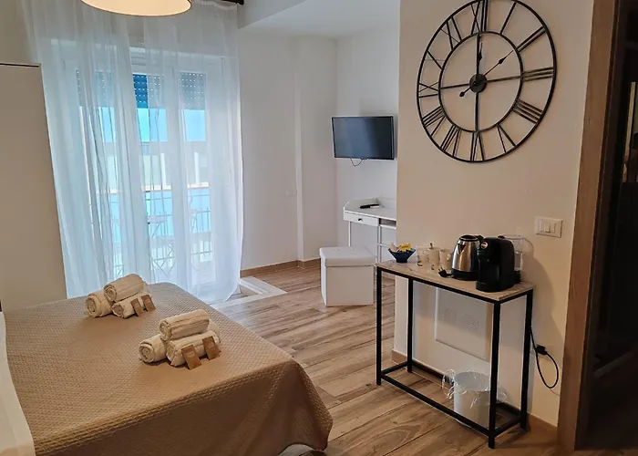 Albergo a parte: DIMORE IN residenze asproni 24