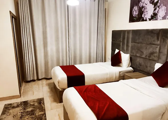 Golden Plaza Hotel