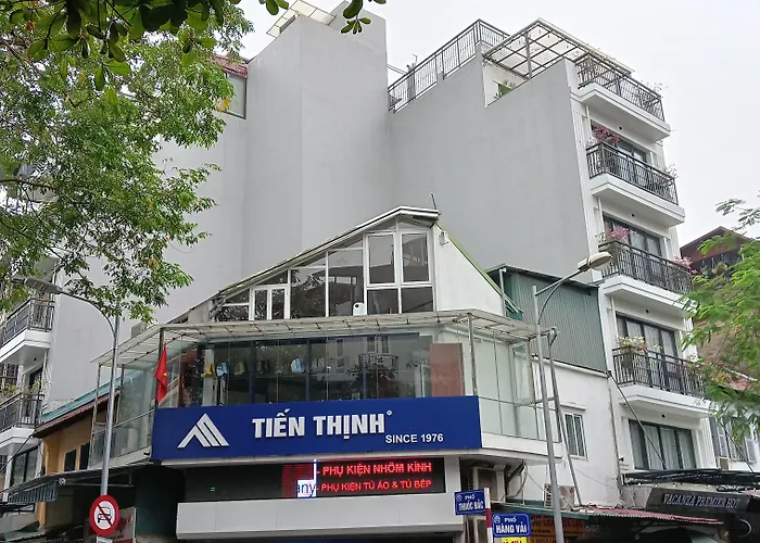 Hanoi Vacanza Premier Hotel