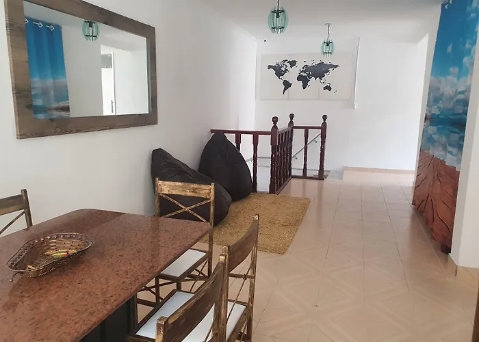Hostel Airport Rooms