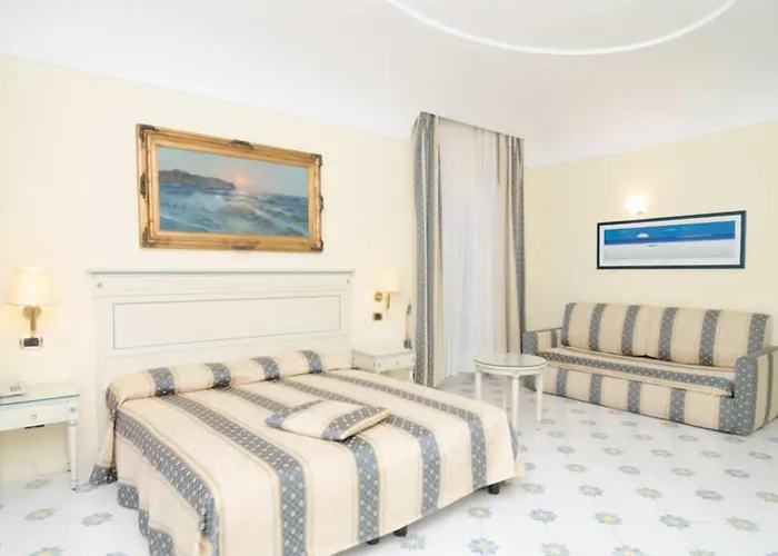 Hotels with pool Flora Wellness & Beauty
