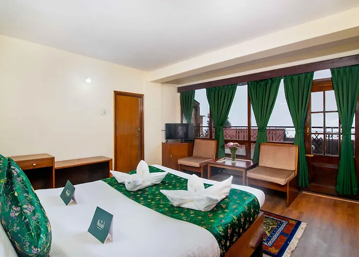 Muscatel Bhumsang - 200 Mts From Mall Road
