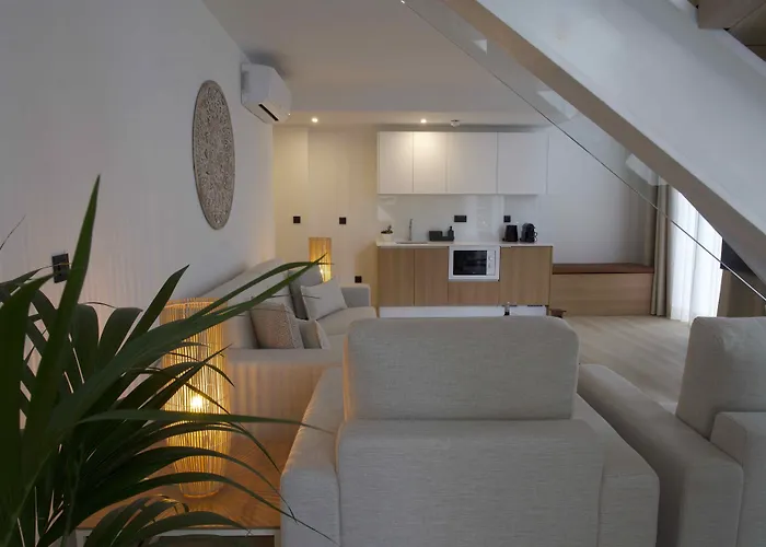 Hotel Emblemático Hi Suites