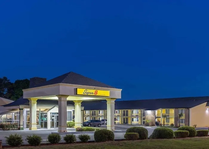 Super 8 By Wyndham Mcdonough Ga