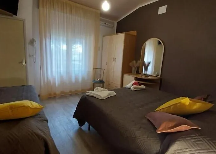 Maison Des Roses