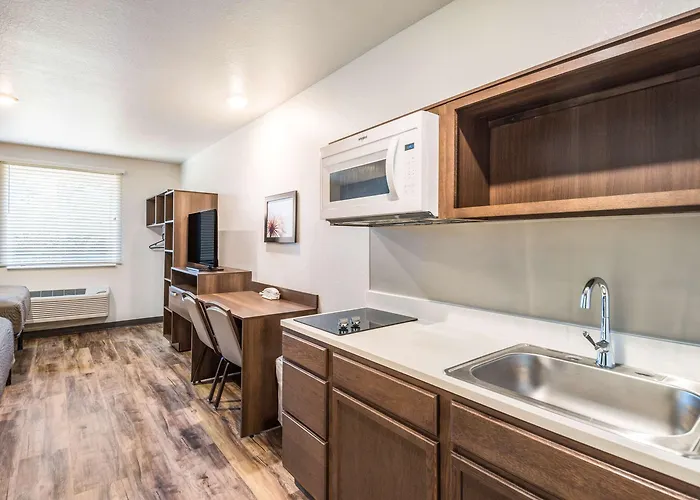 Woodspring Suites Bradenton