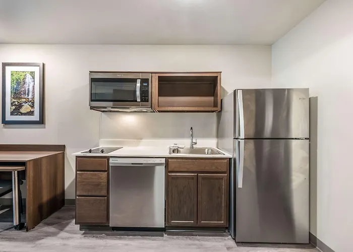 Woodspring Suites Linden