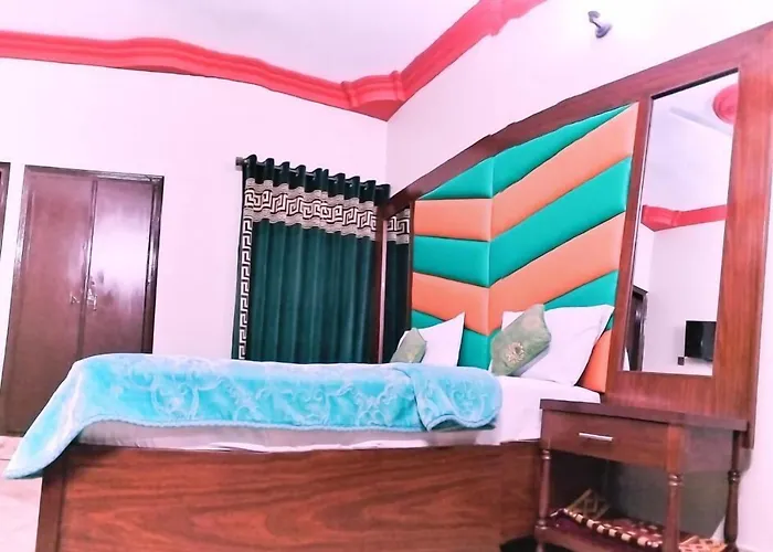Family Hotel: Subhan Palace Guest House