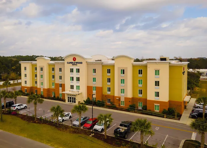 Hotels with tennis Candlewood Suites - Panama City Beach Pier Park By Ihg