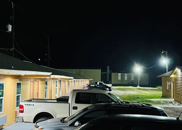Express Inn & Suites