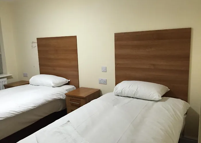 Oyo Cavendish Annexe