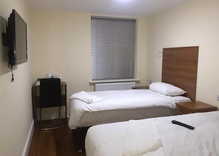 Oyo Cavendish Annexe