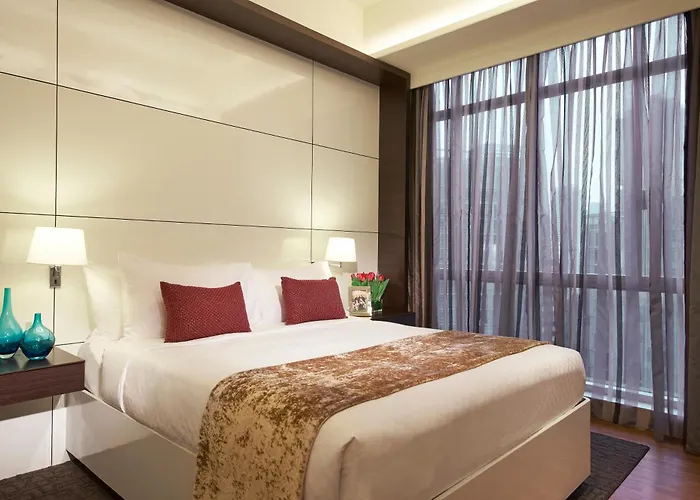 5 star hotels Orchard Scotts Residences By Far East Hospitality