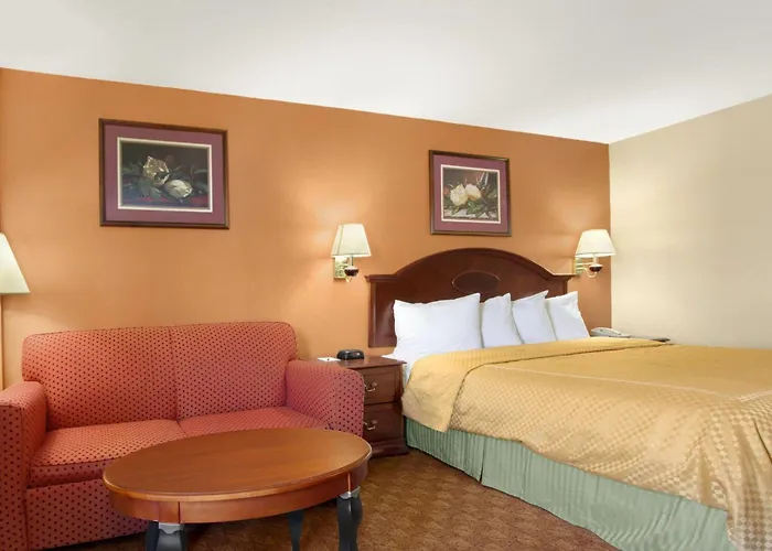 Ramada Limited - Columbia