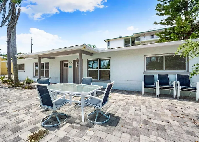 Villa: Sun And Sea By Beachside Management