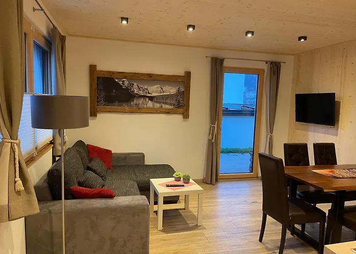 Vakantieverhuur: Chalet Fuegen