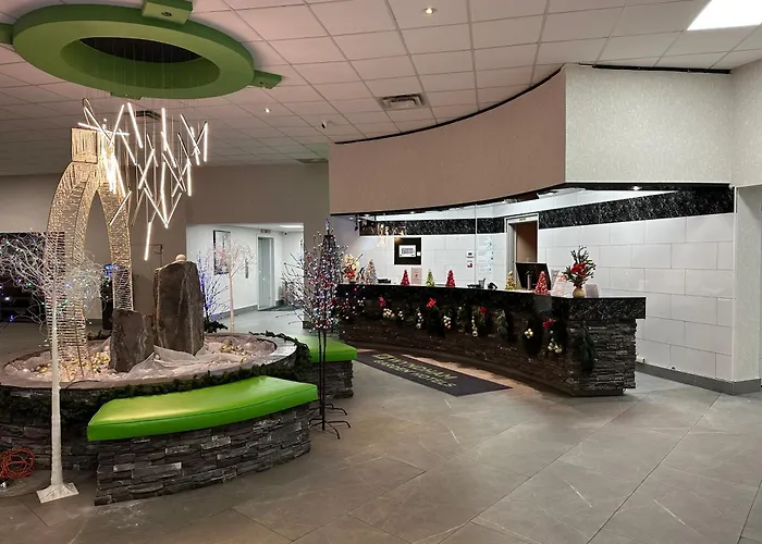 Family Friendly Hotels Wyndham Garden Medicine Hat Conference Center