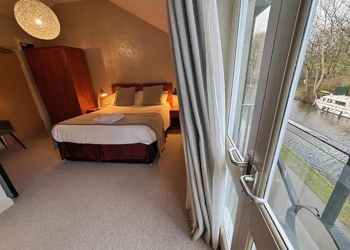 Hotels With Four Stars Herriots