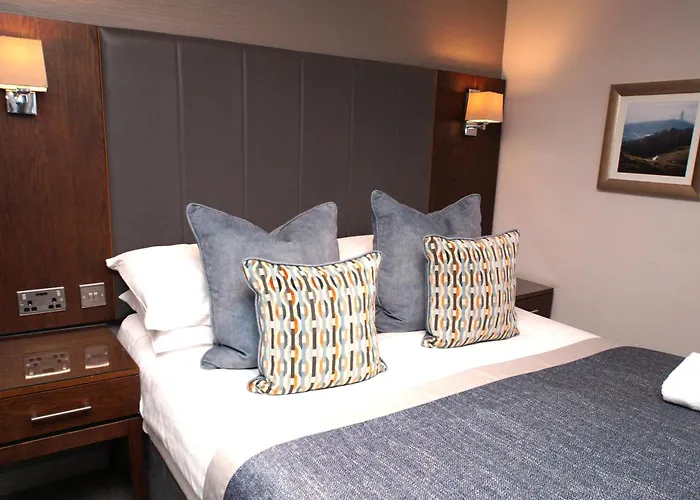 Golden Lion Hotel