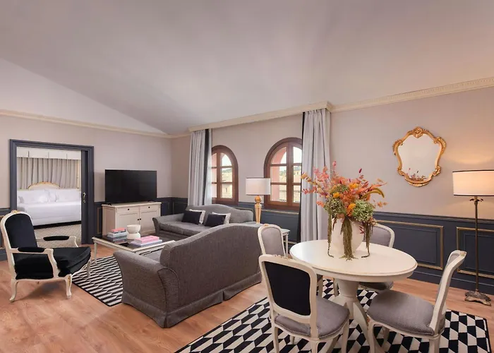 Hotel romántico: Eugenia de Montijo, Autograph Collection