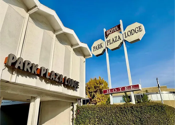 Park Plaza Lodge