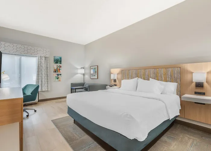 Hampton Inn Fort Myers-Airport&I-75