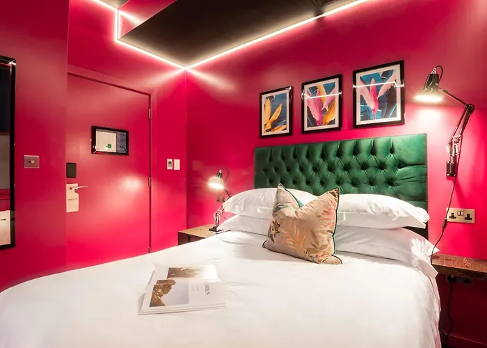 Family Friendly Hotels Hux , Kensington