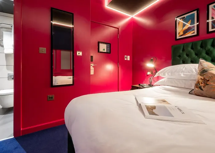 Family Friendly Hotels Hux , Kensington