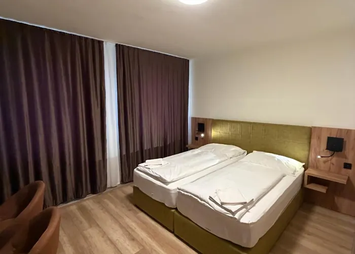 Hotel Turmfalke 24H Self Check In