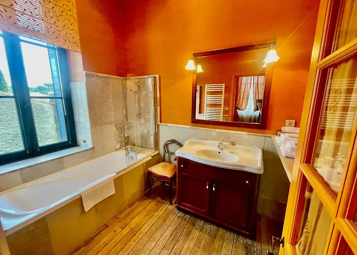 Demeure Saint Louis Historic Manor, City 700M, Free Parking,A C,Clim,Wifi, City View, Garden