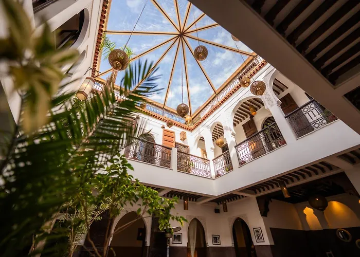 Riad La Porte Rouge By La Siredrah