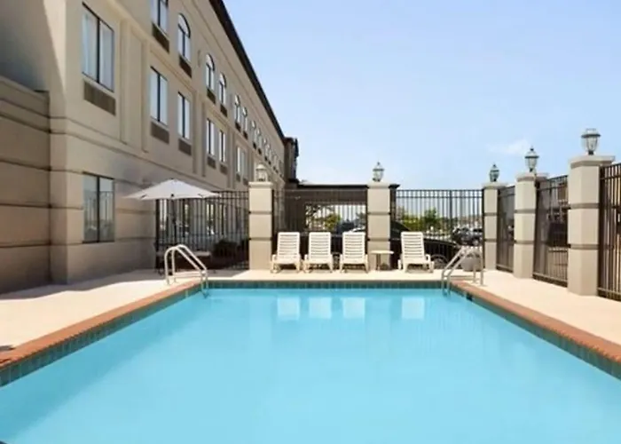 Townhome Inn & Suites By Ihg
