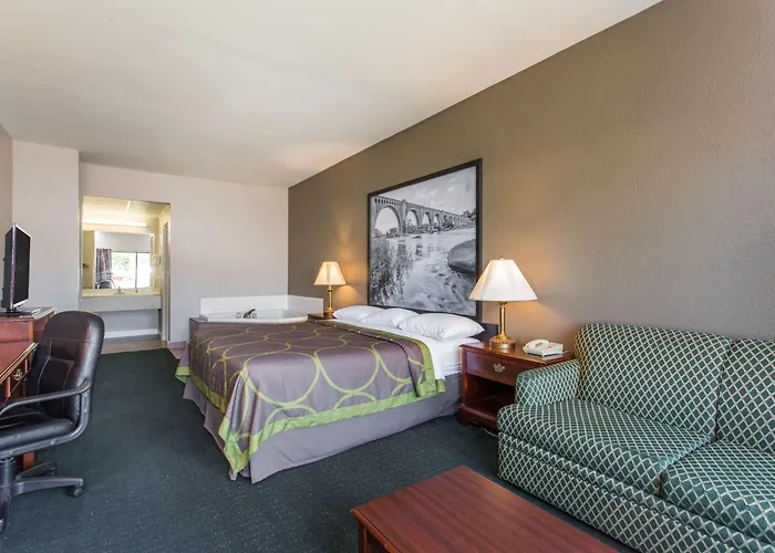 Super 8 By Wyndham