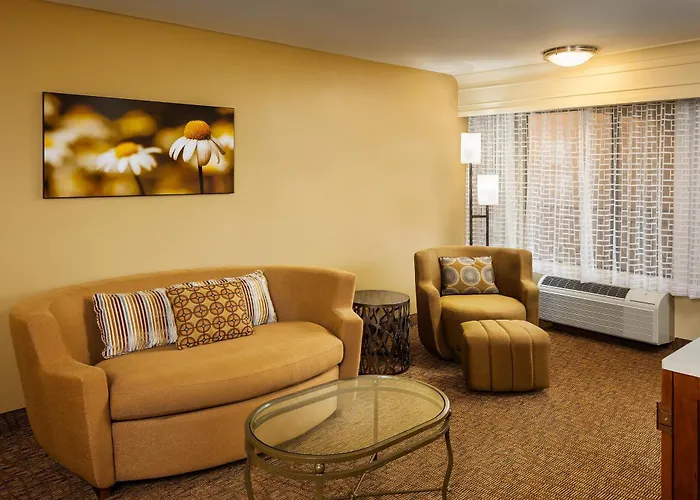 Holiday Inn Express Simi Valley By Ihg