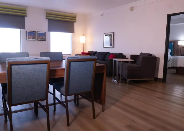 Hotel with view: Hampton Inn And Suites Houston-Katy