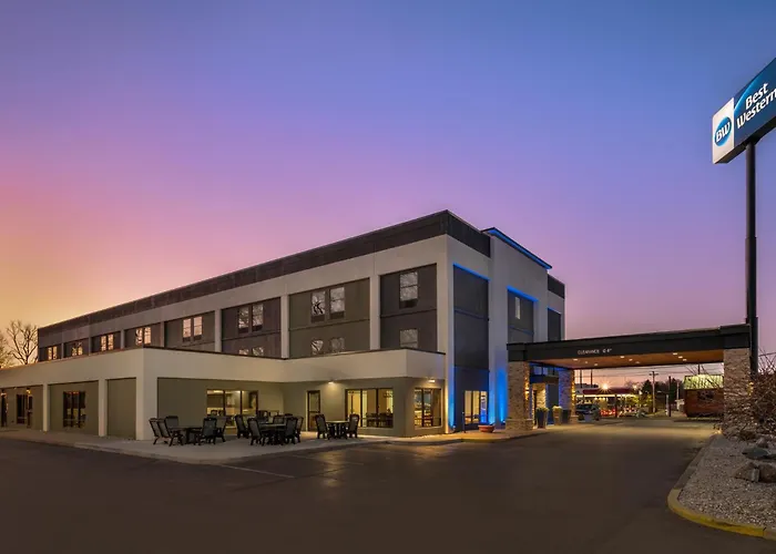 Hotel near College: Best Western Plus Richmond Indiana I-70