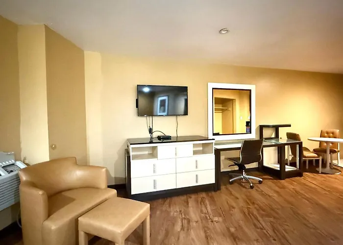 Redondo Beach Inn-Lax (Adults Only)