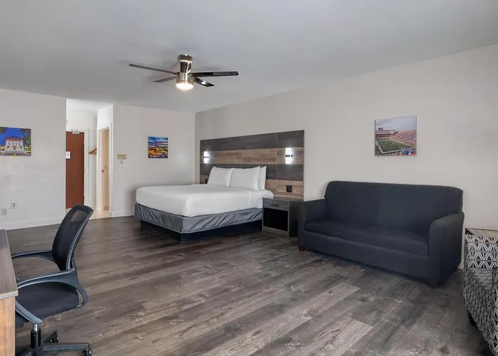 Hom Hotel Gainesville, Surestay Collection By Best Western