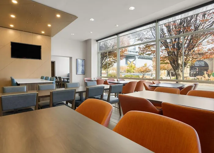 Holiday Inn Express Philadelphia Penn'S Landing By Ihg