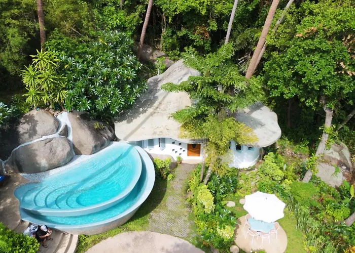 Monkey Flower Villas