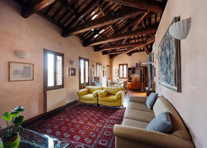 Casa Dei Pittori Venice s